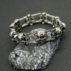 Retro Personalized Men's Skull Motorcycle Bracelet, Single-Speed Skull Titanium Steel Bracelet