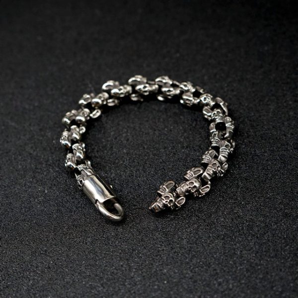 Retro Titanium Steel Skull Bracelet for Men Stainless Steel Skull Bracelet - 图片 3