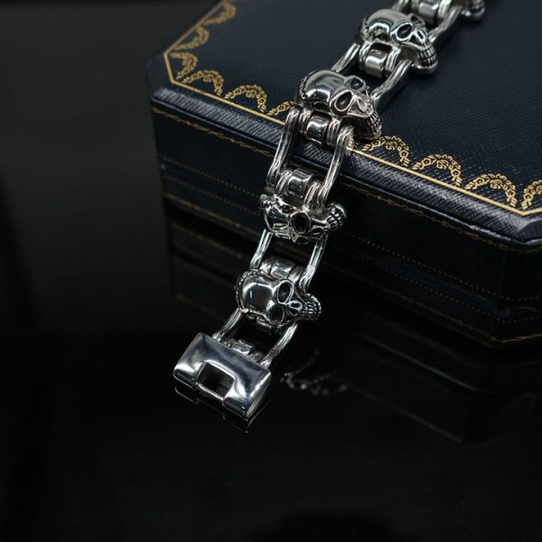 Retro Personalized Men's Skull Motorcycle Bracelet, Single-Speed Skull Titanium Steel Bracelet - 图片 3