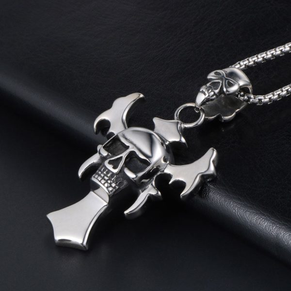 Titanium steel jewelry skull neck pendant cross skull pendant - 图片 2
