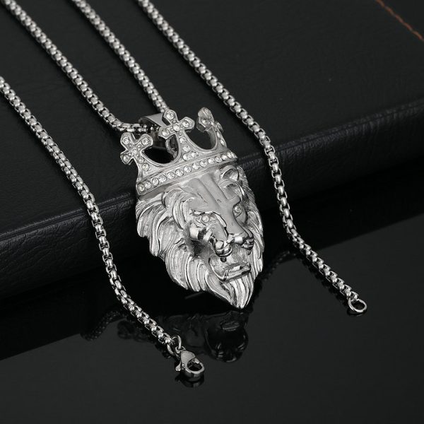 Stainless Steel Diamond-Embedded Crown Lion Head Pendant - 图片 3