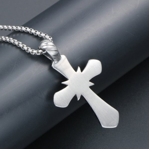 Titanium steel retro necklace personalized punk jewelry trendy men's cross pendant necklace accessories - 图片 2
